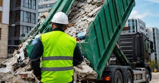 Вывоз строительного мусора в Шумерле: услуги лицензированной компании — ПроМусор